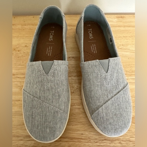 Tom’s Women’s Alpargata Shoes - Picture 2 of 4